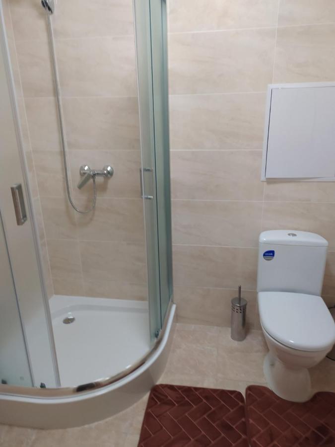 Апартаменты По Панаса Мирного. Khmelʼnytsʼkyy Exterior foto